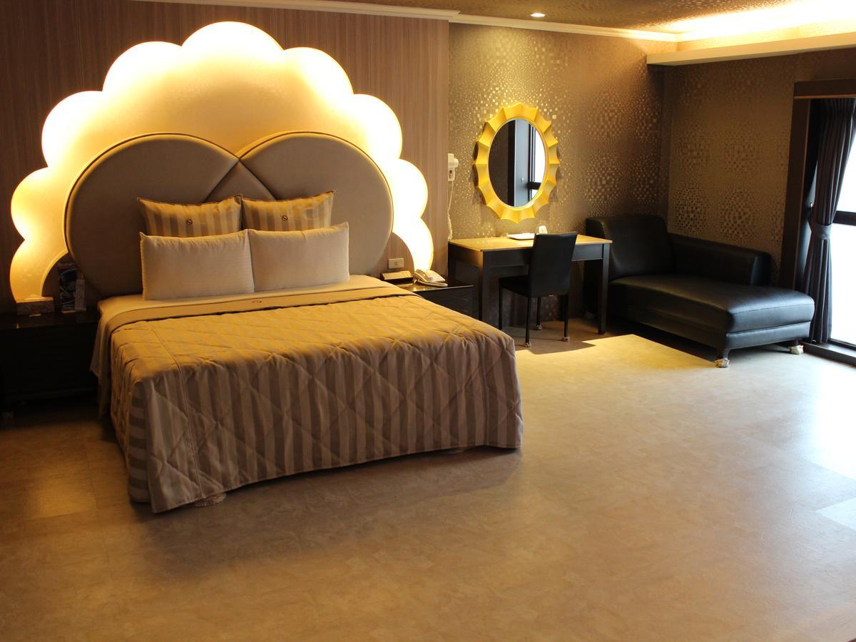 Full Moon Boutique Motel Hsinchu Esterno foto