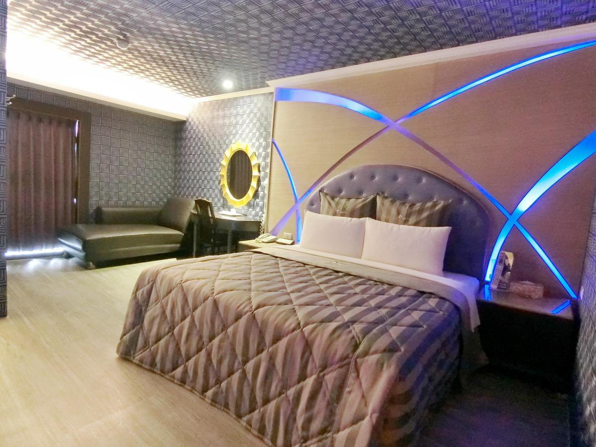 Full Moon Boutique Motel Hsinchu Esterno foto